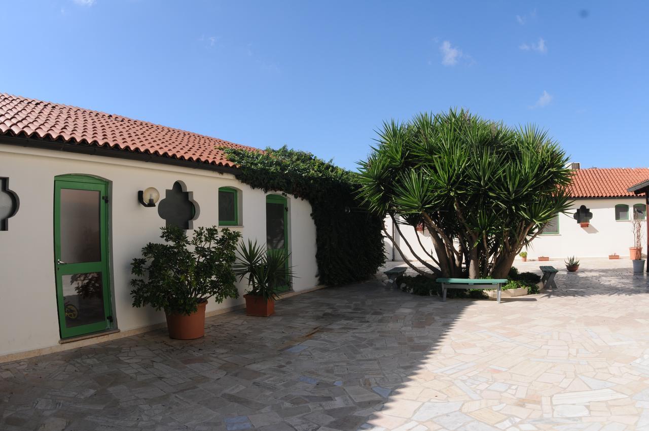 Hotel Masseria Marziale Brindisi Exterior foto